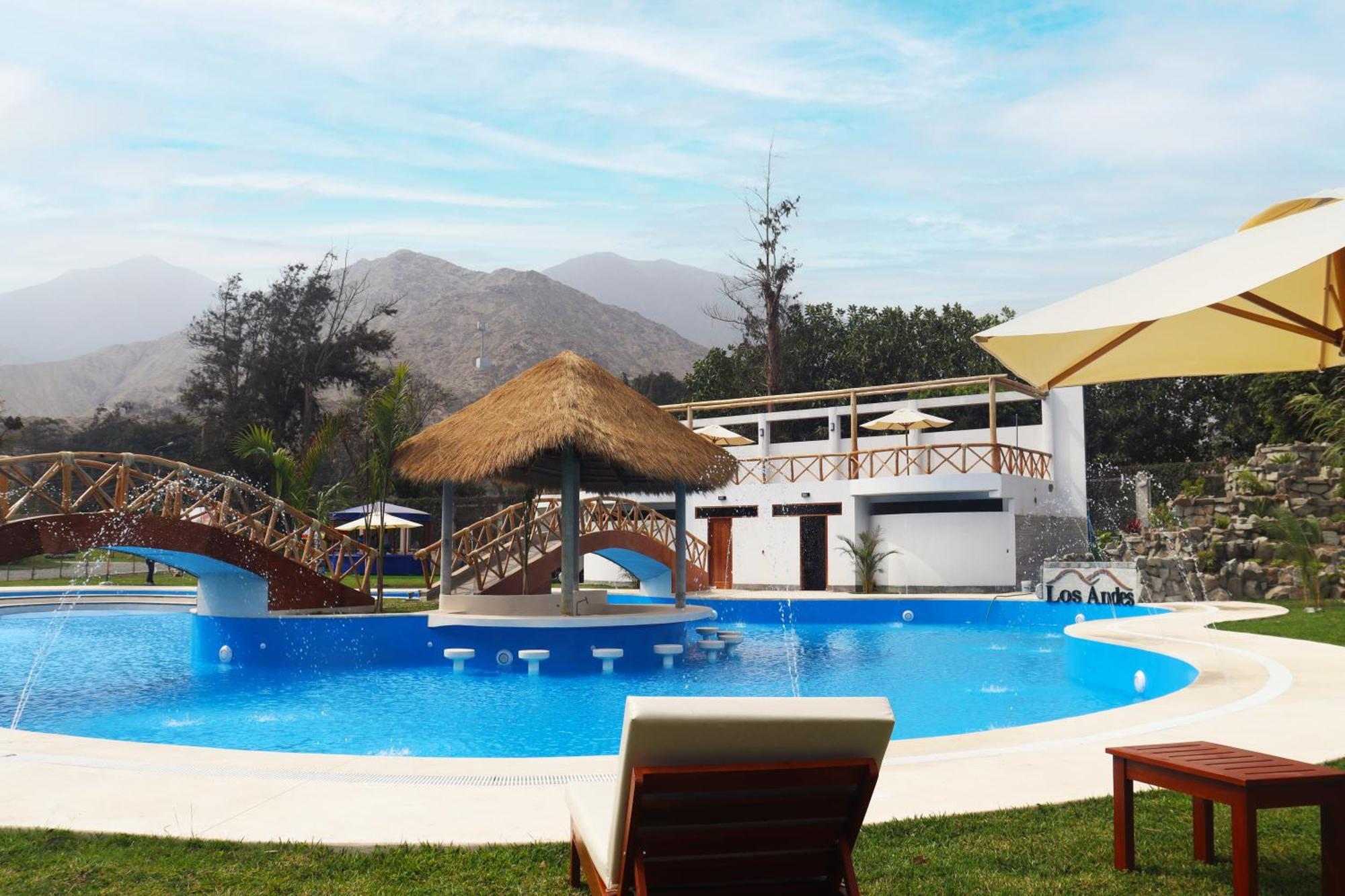 Los Andes - Restaurant & Bungalows Cieneguilla Exterior photo